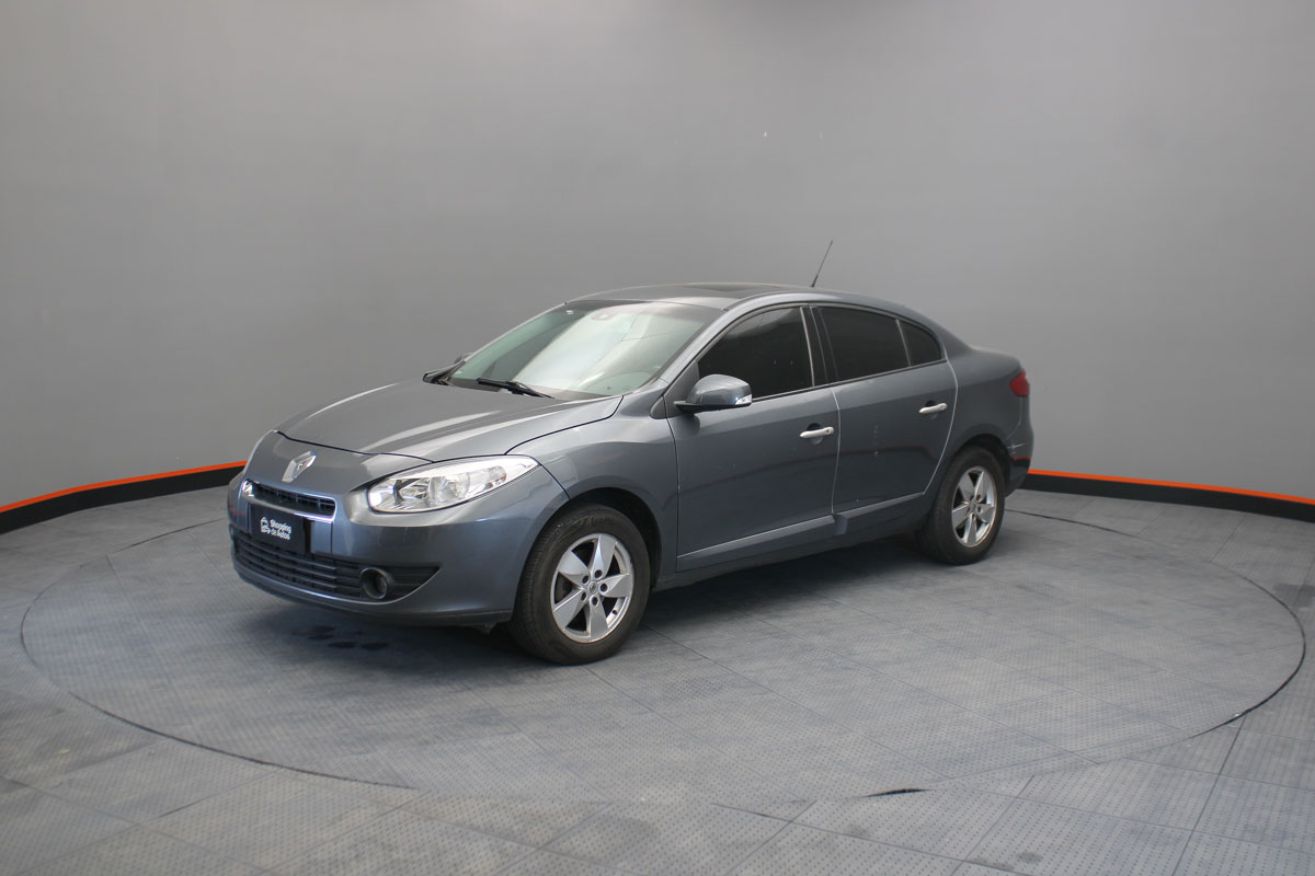 RENAULT FLUENCE PRIVILEGE PLUS 2.0 MT 2014