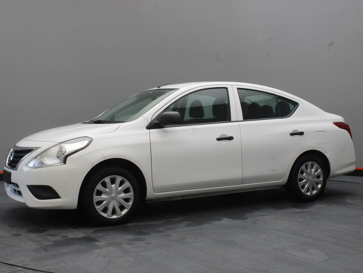 NISSAN VERSA 2022