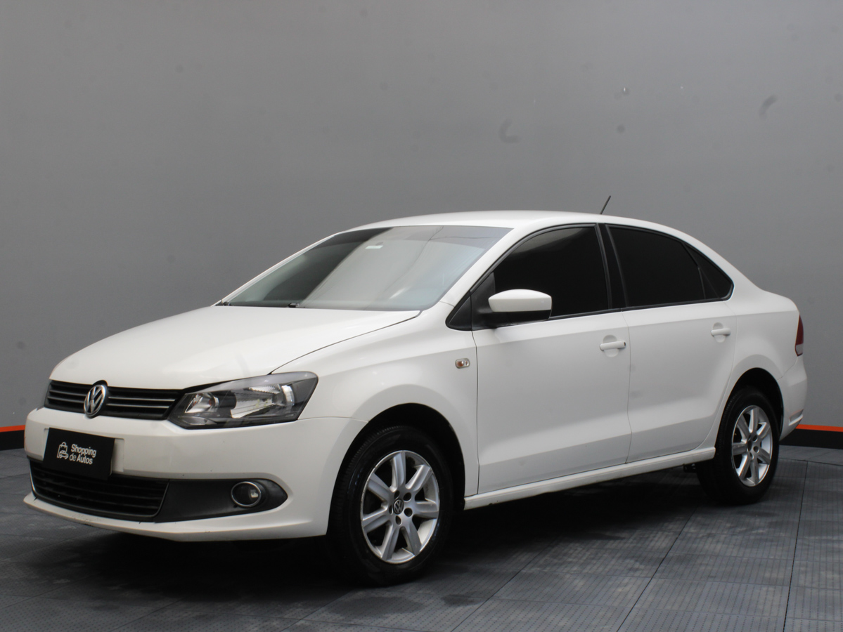 VOLKSWAGEN POLO 2015