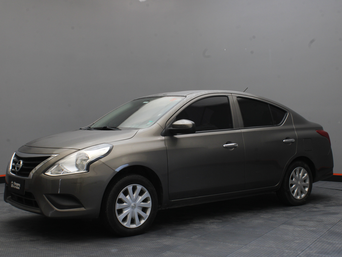 NISSAN VERSA 2018