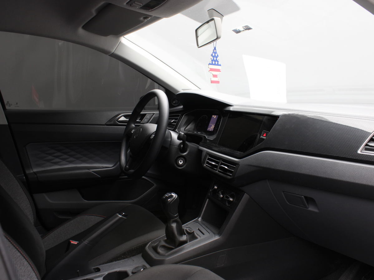 VOLKSWAGEN POLO TRACK 2025