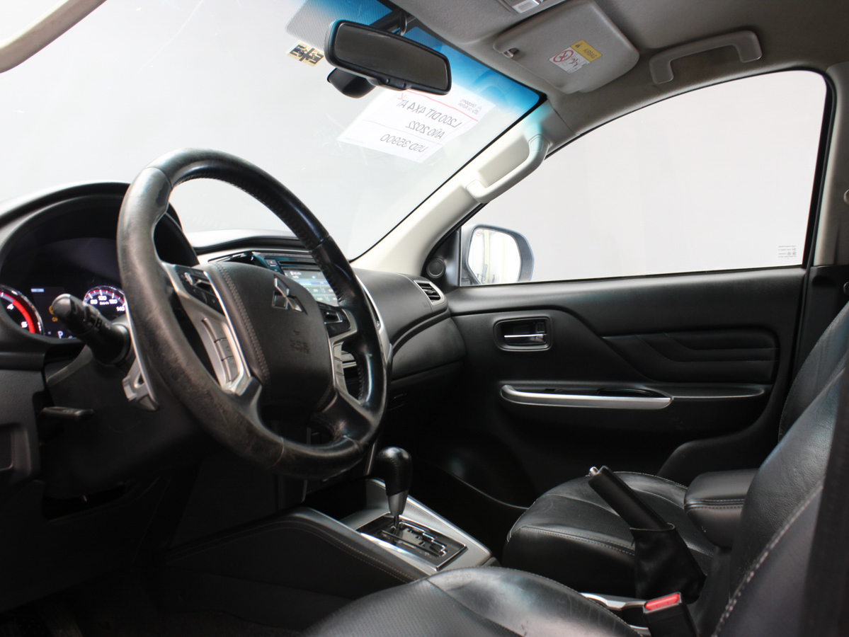 MITSUBISHI L200 DIT 4x4 AT 2021