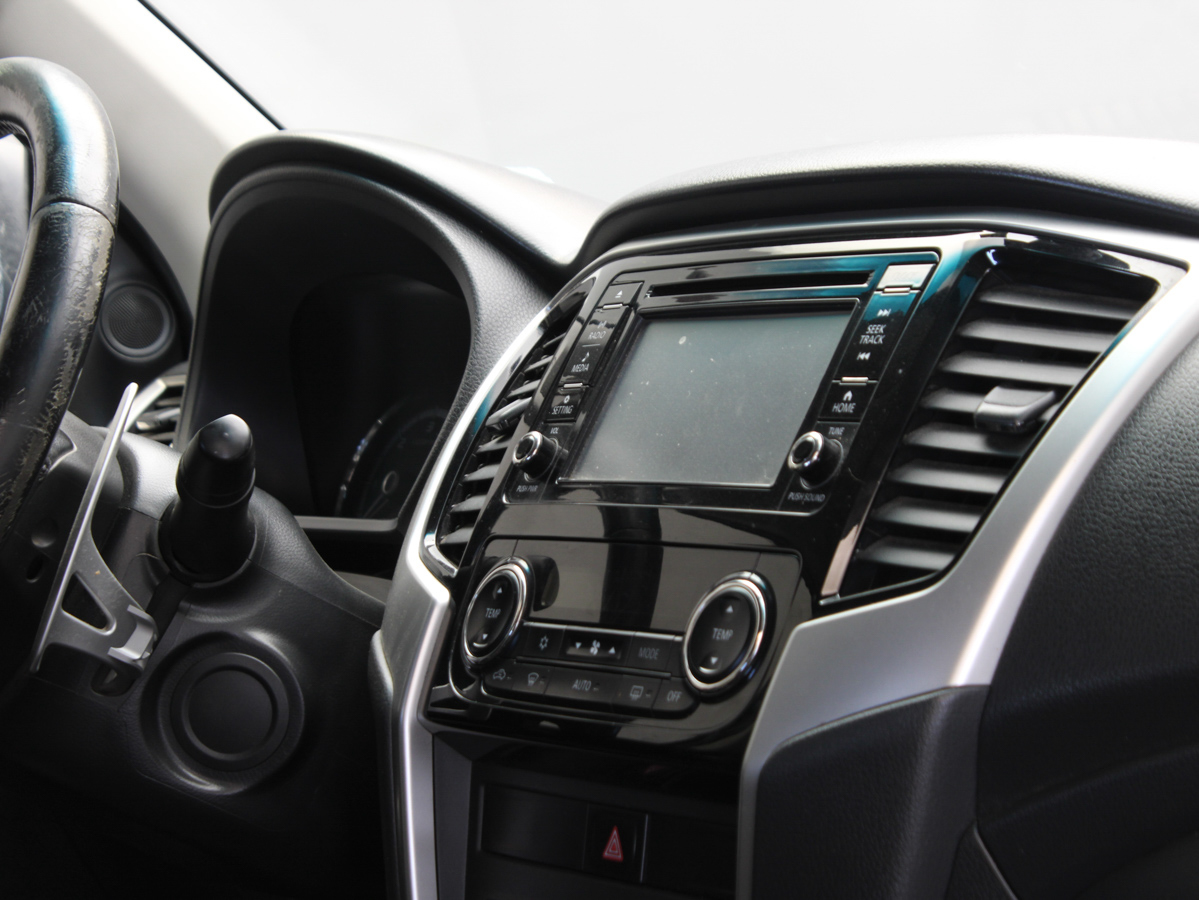 MITSUBISHI L200 DIT 4x4 AT 2021