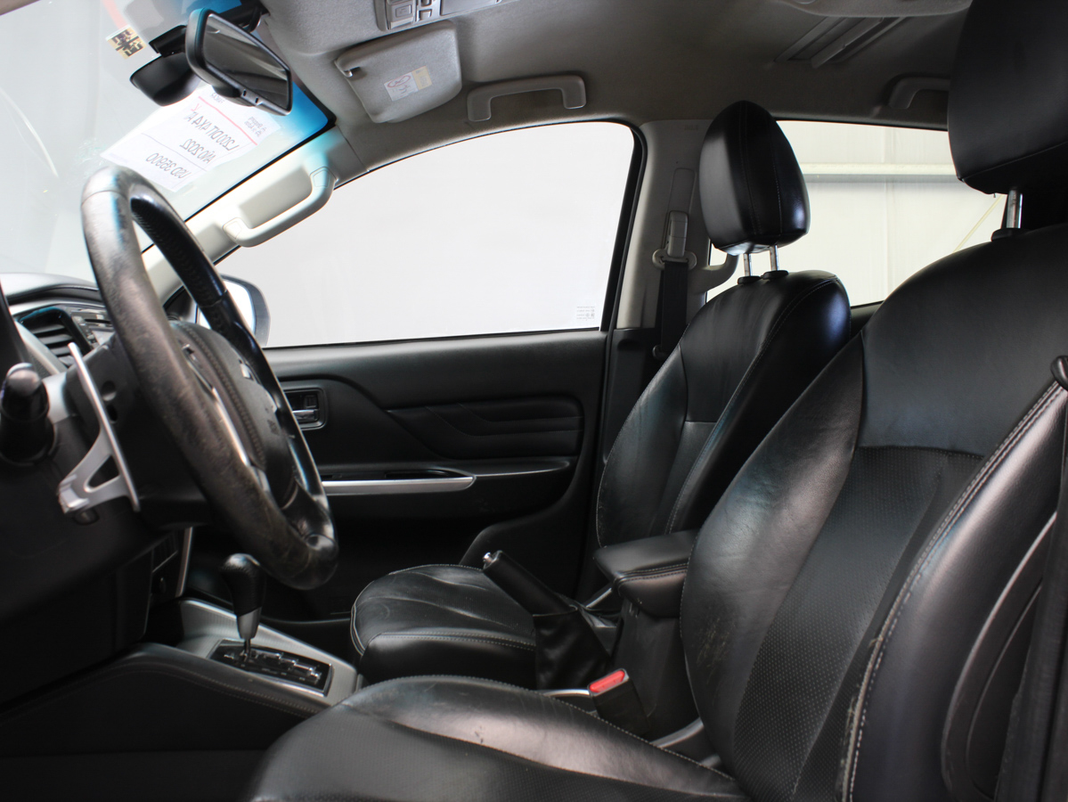 MITSUBISHI L200 DIT 4x4 AT 2021