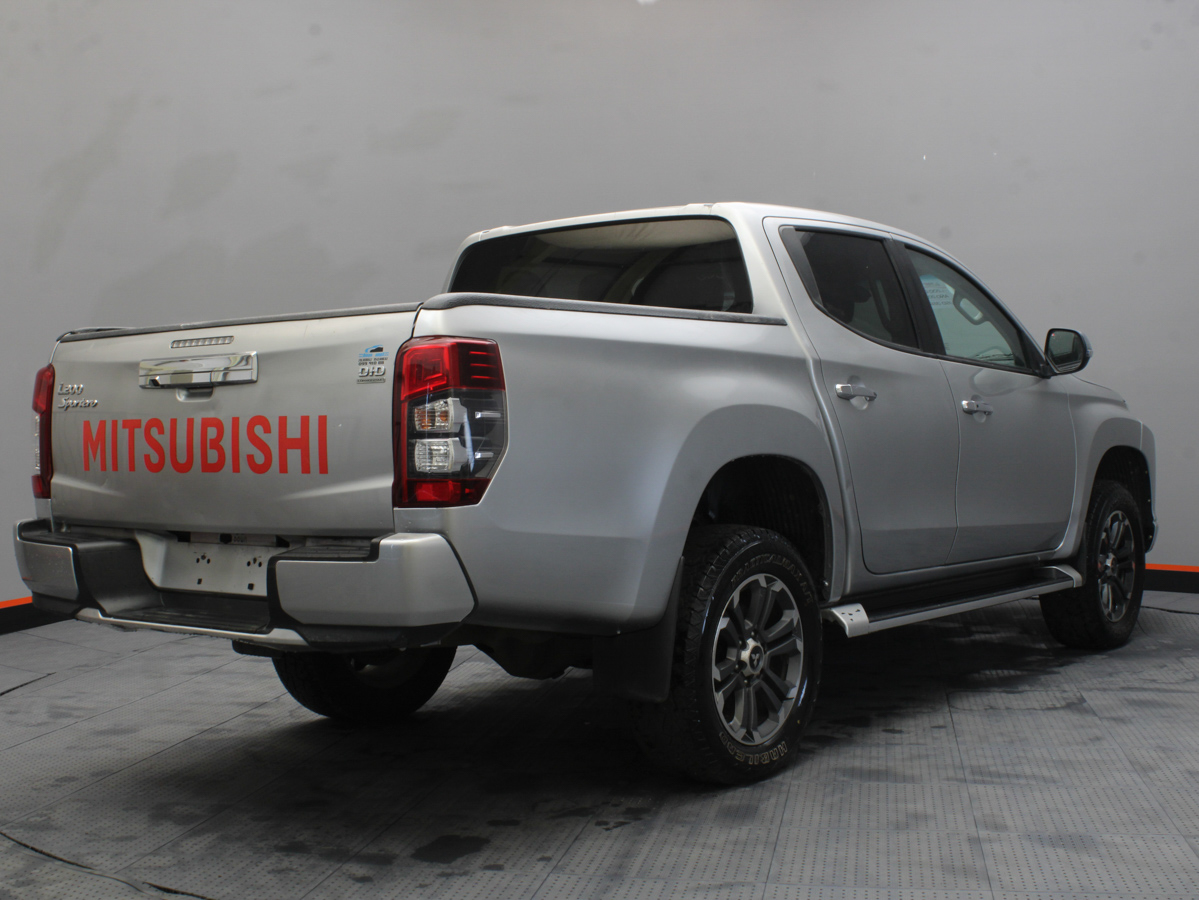 MITSUBISHI L200 DIT 4x4 AT 2021
