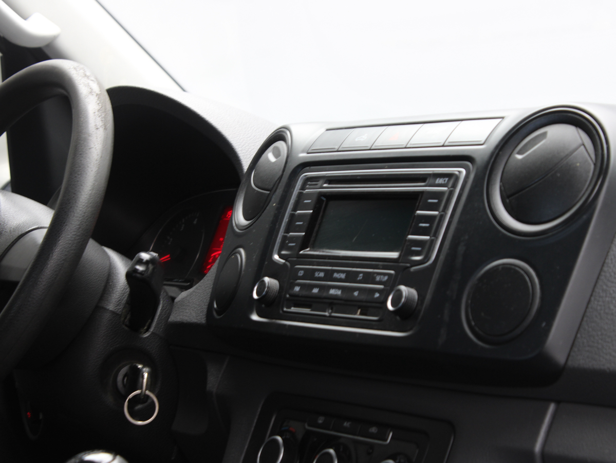 VOLKSWAGEN AMAROK 2013