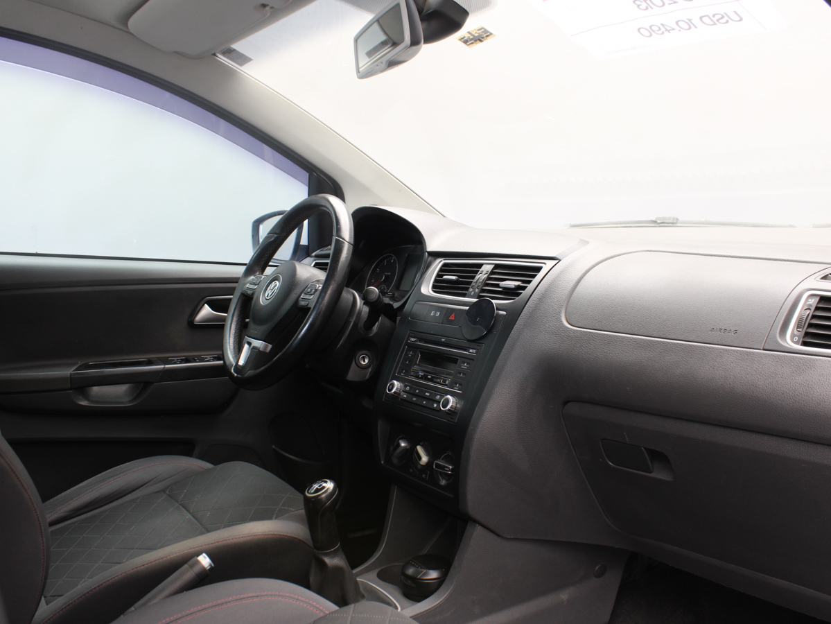 VOLKSWAGEN SURAN 2013