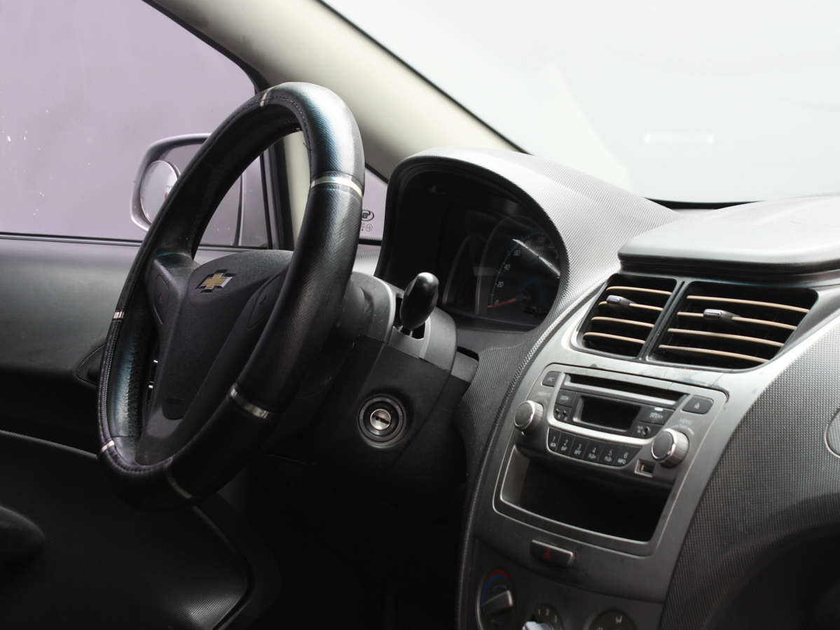 CHEVROLET SAIL LT 2014