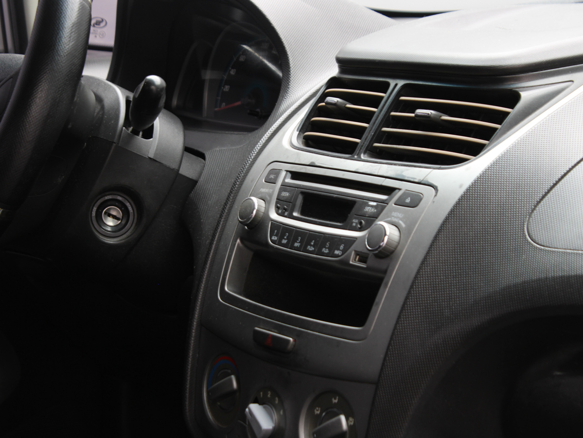 CHEVROLET SAIL LT 2014