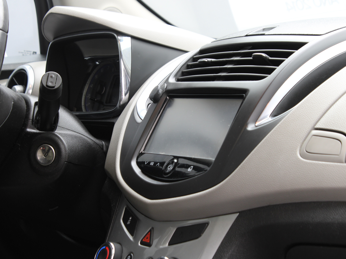 CHEVROLET TRACKER LTZ AT 2014