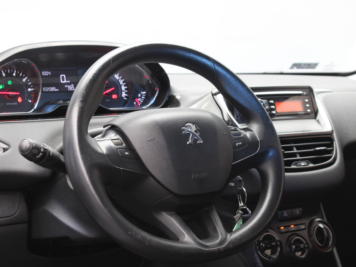 PEUGEOT 208 ACTIVE 2014