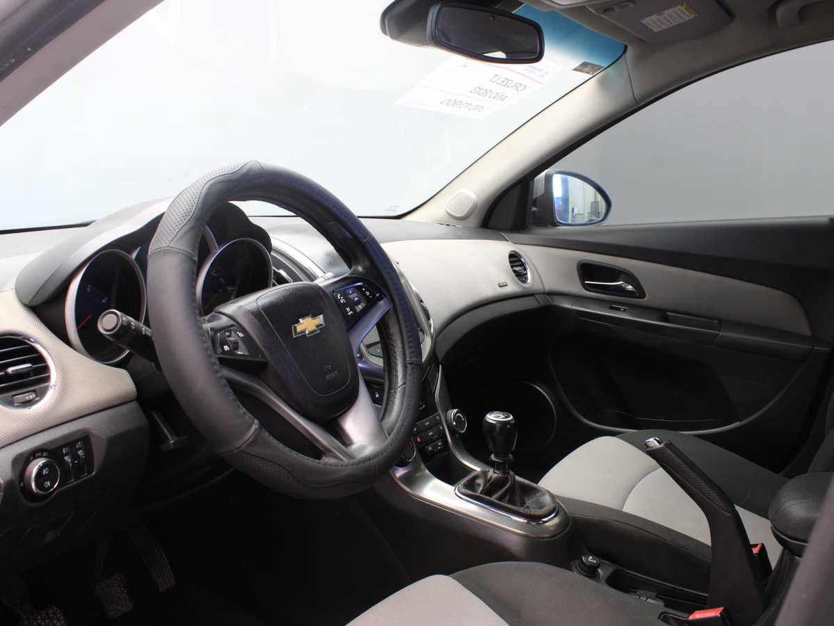 CHEVROLET CRUZE LT 2013
