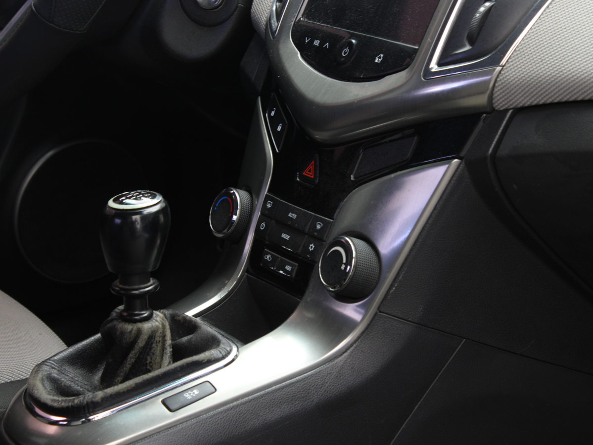 CHEVROLET CRUZE LT 2013