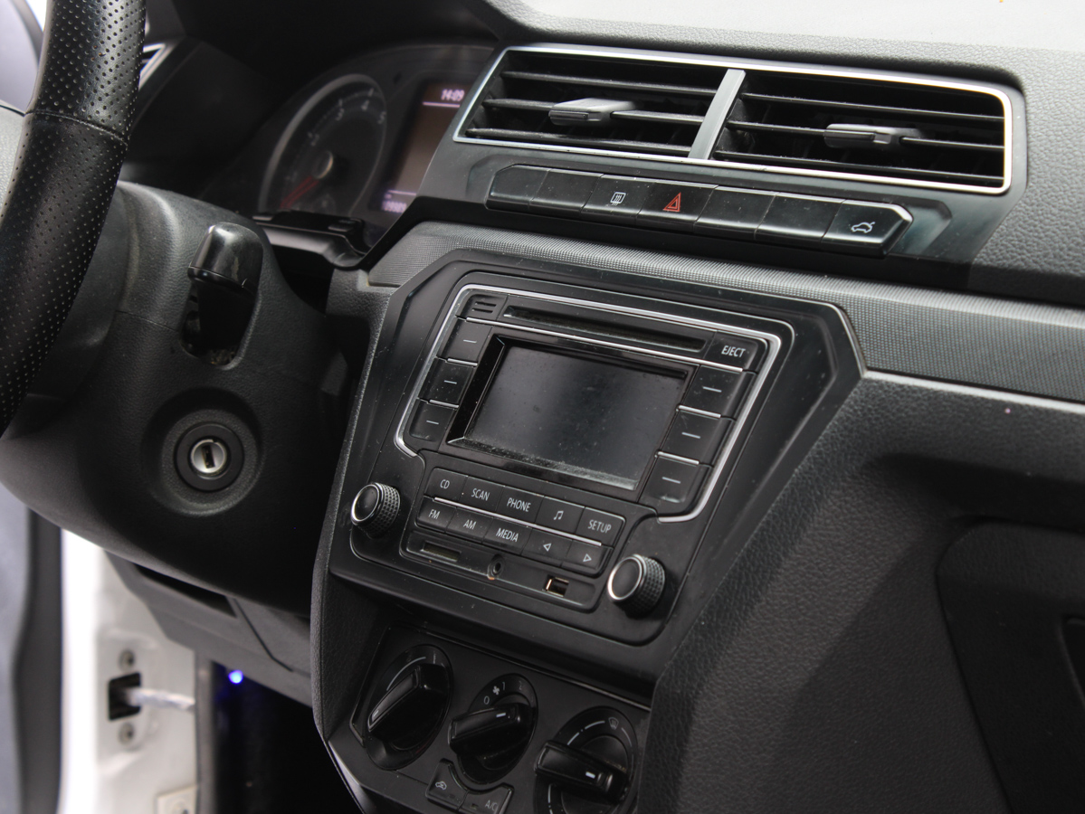 VOLKSWAGEN GOL SEDAN 2018