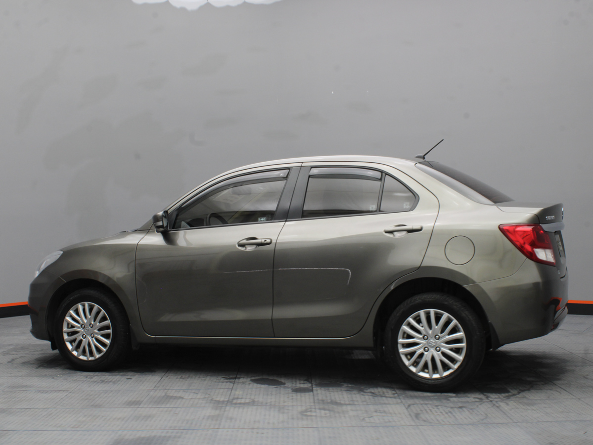 SUZUKI DZIRE AT 2022