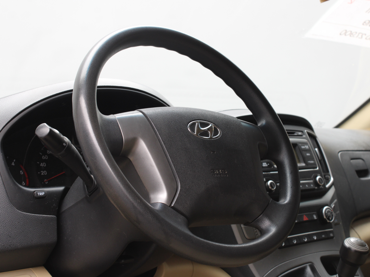 HYUNDAI H1 MINIBUS 2019