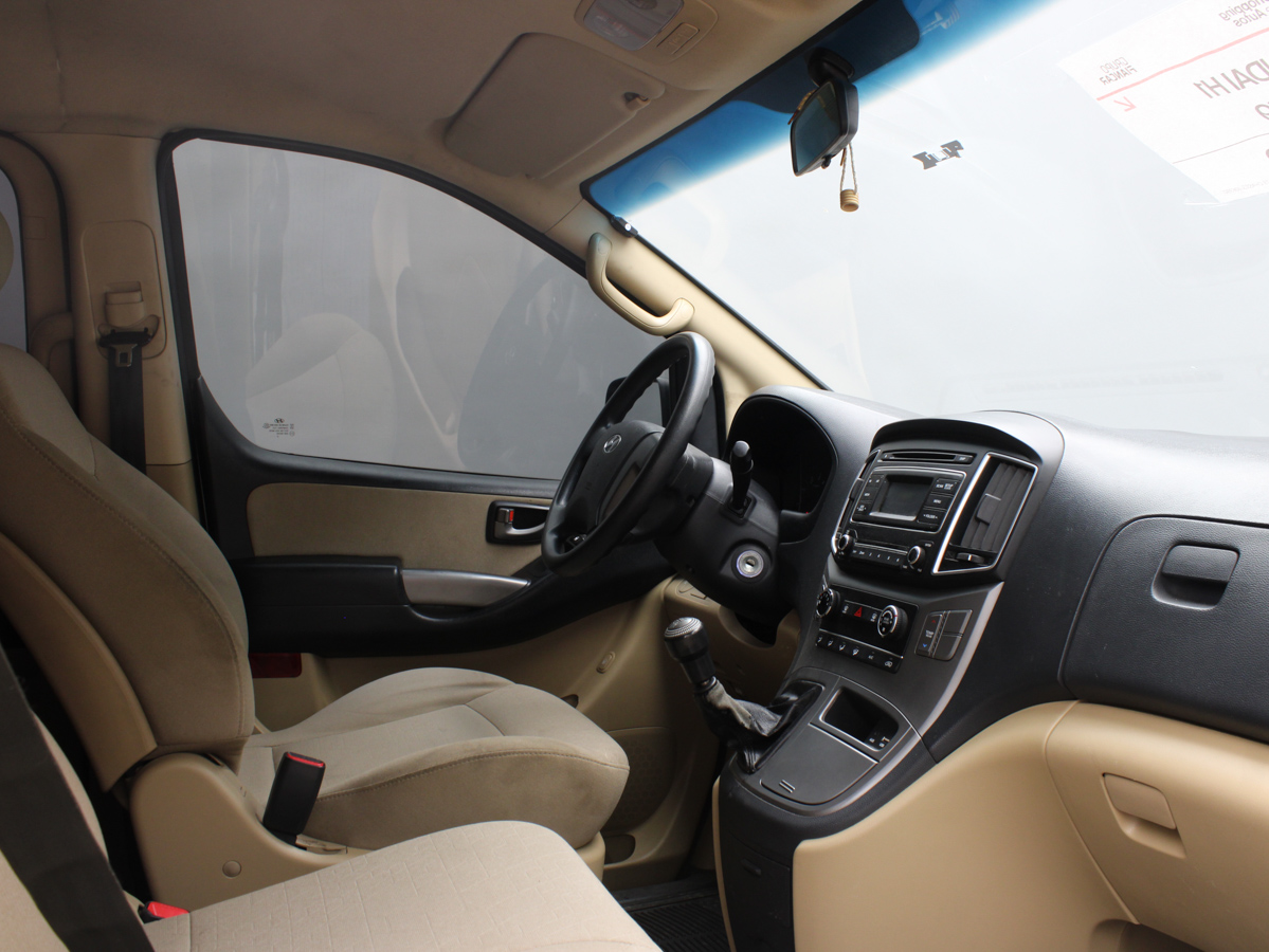 HYUNDAI H1 MINIBUS 2019