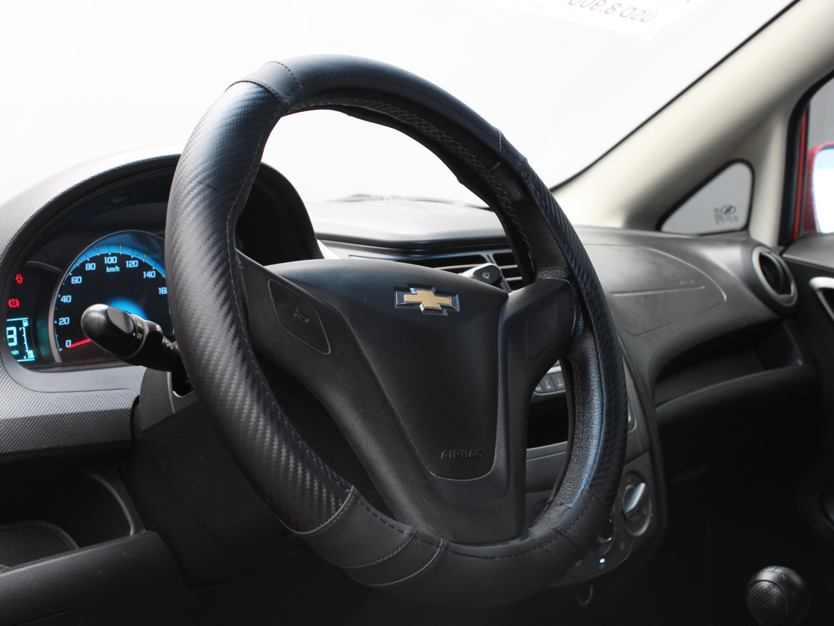 CHEVROLET SAIL LT 2014