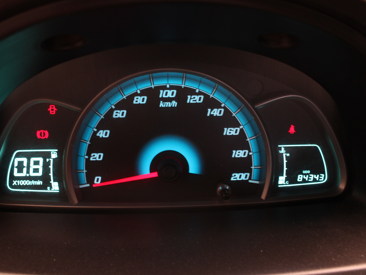 CHEVROLET SAIL LT 2014