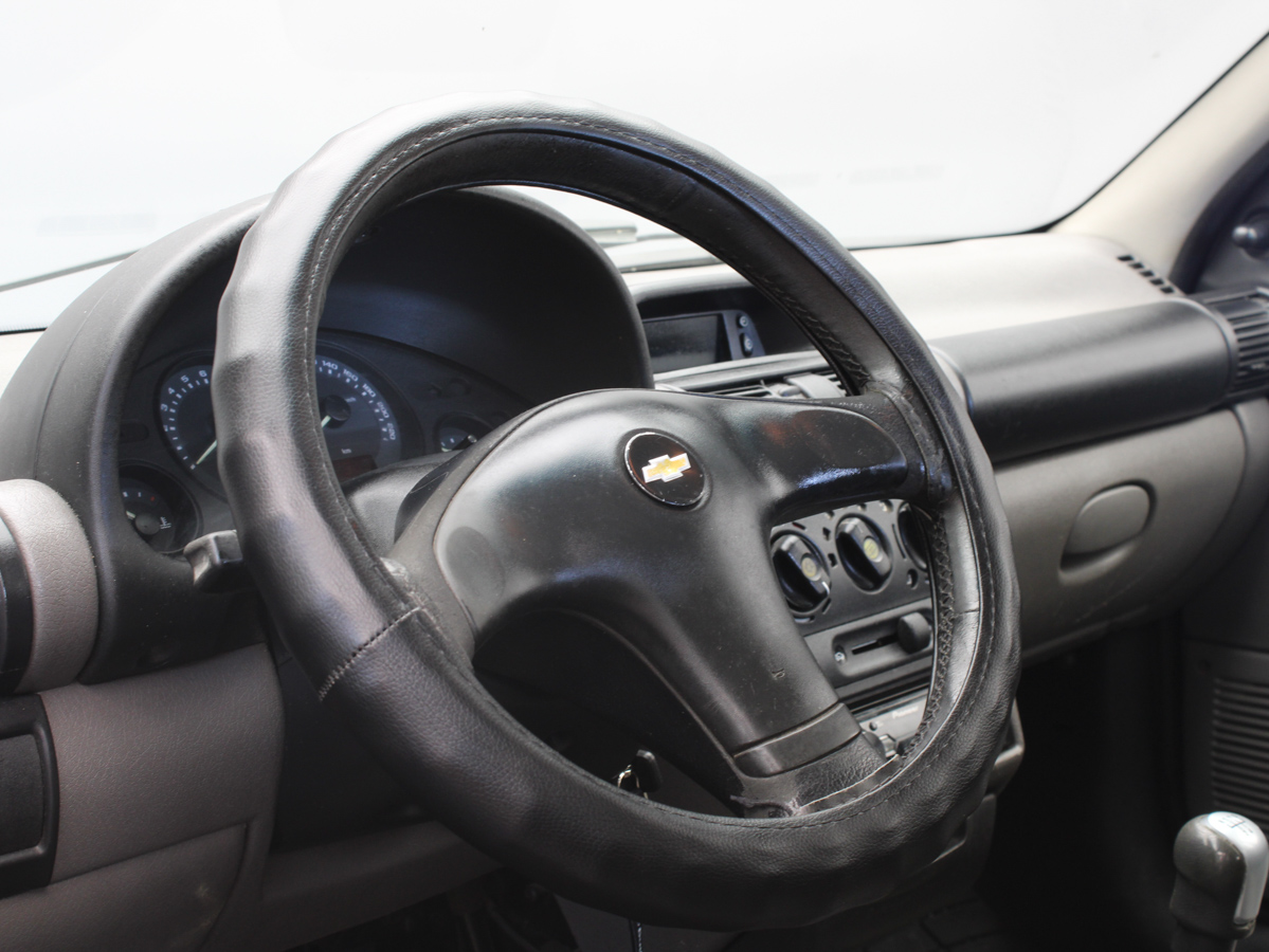 CHEVROLET CORSA 2011