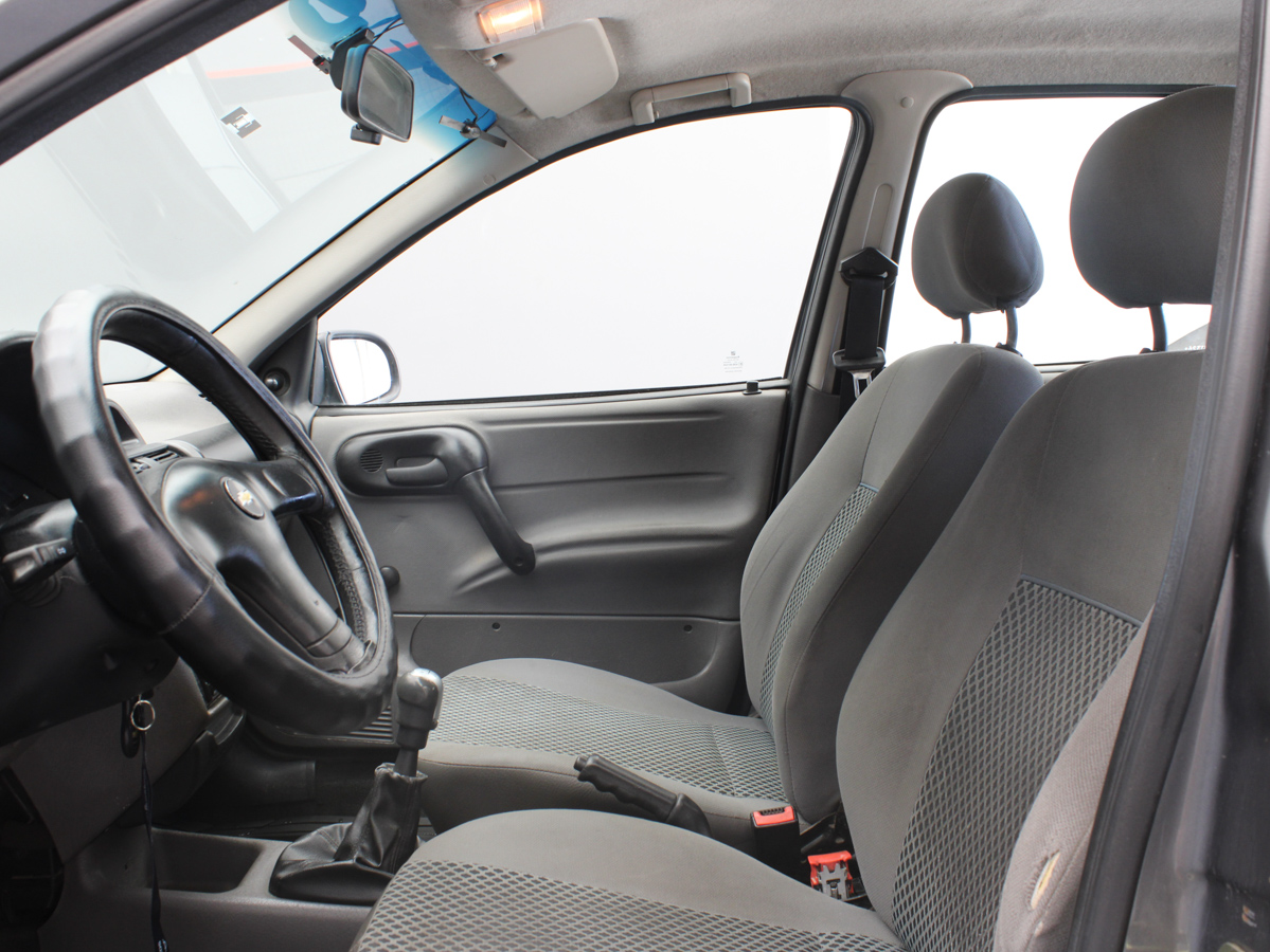 CHEVROLET CORSA 2011