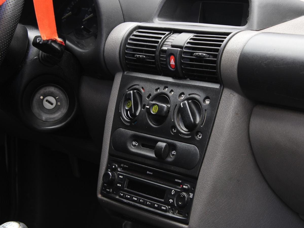 CHEVROLET CORSA 2012