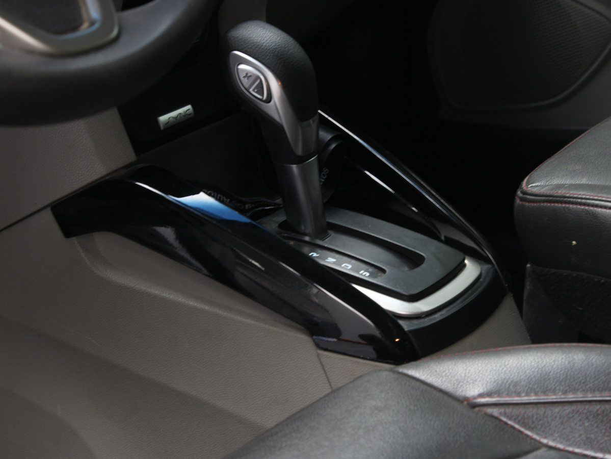 FORD ECOSPORT TITANIUM 2017