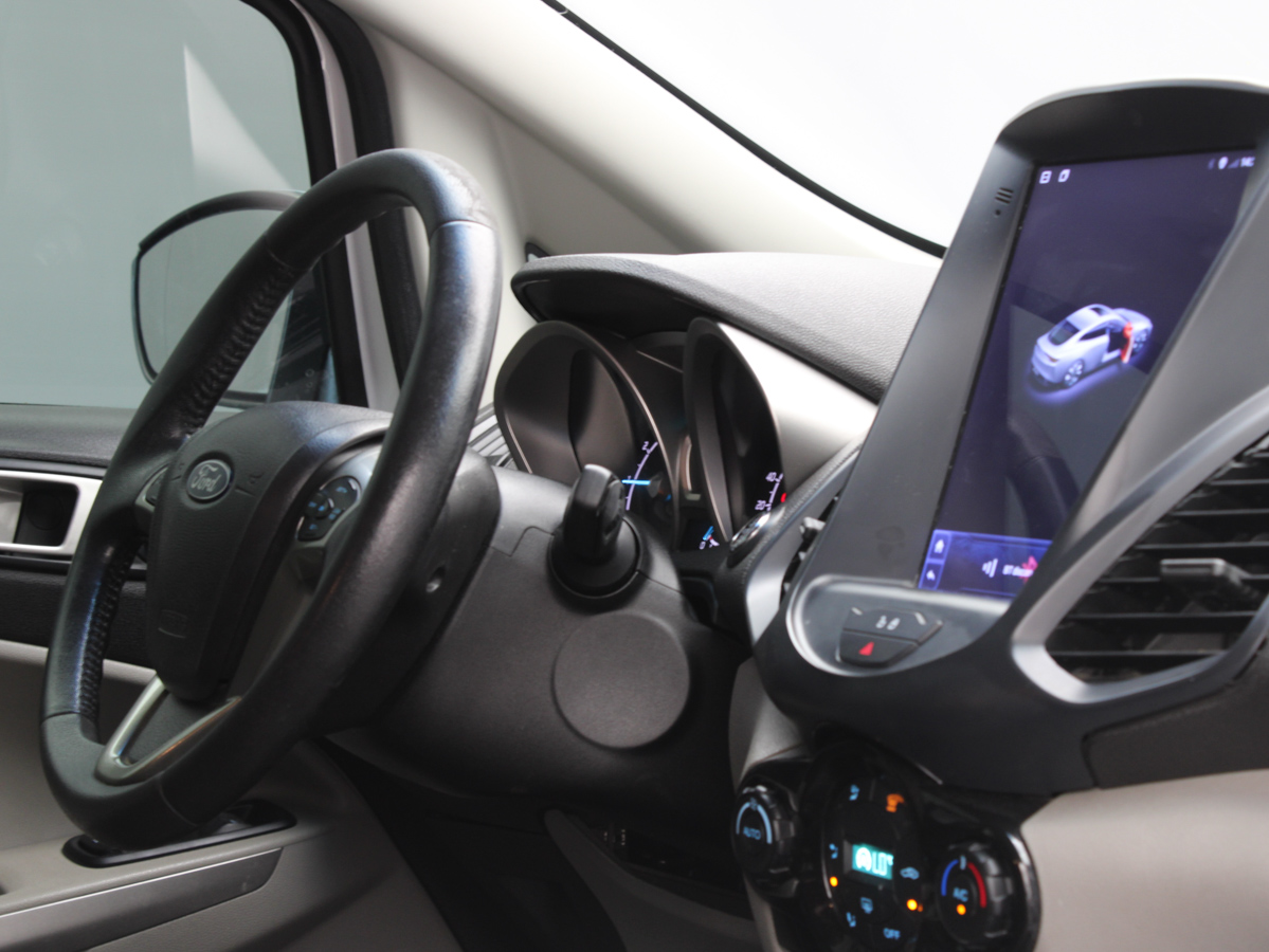 FORD ECOSPORT TITANIUM 2017