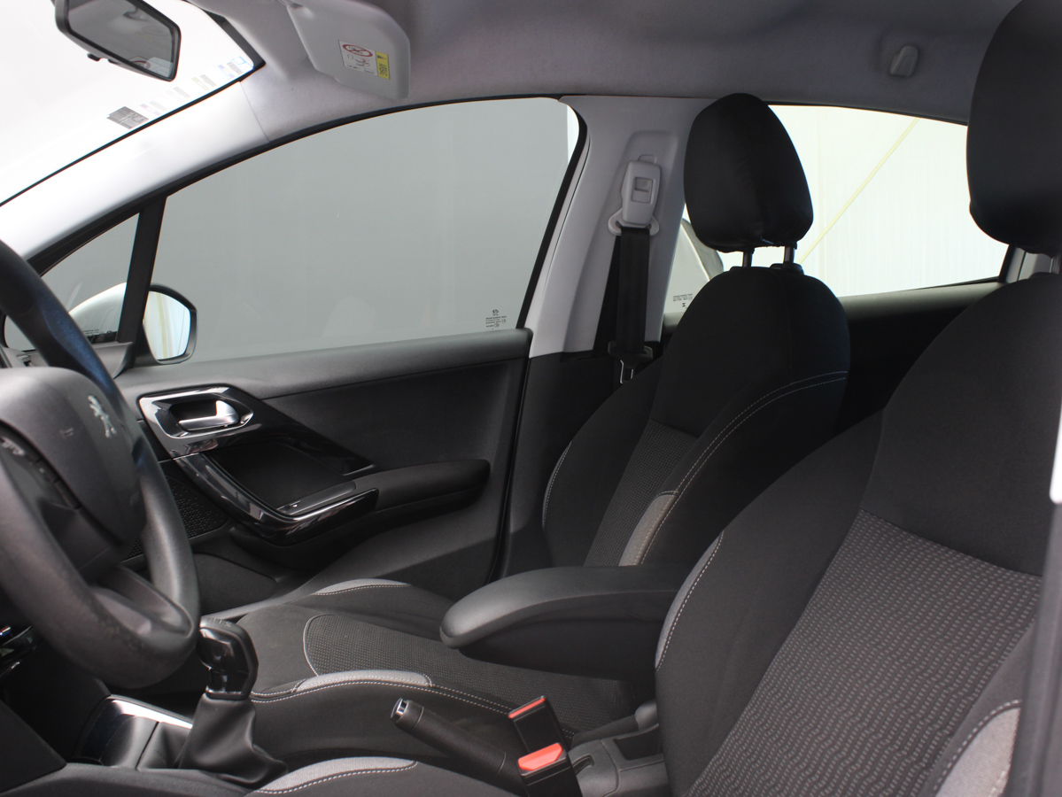 PEUGEOT 208 ACTIVE 2016