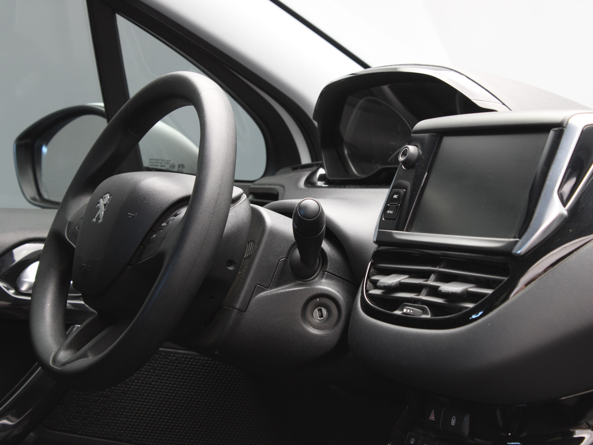 PEUGEOT 208 ACTIVE 2016