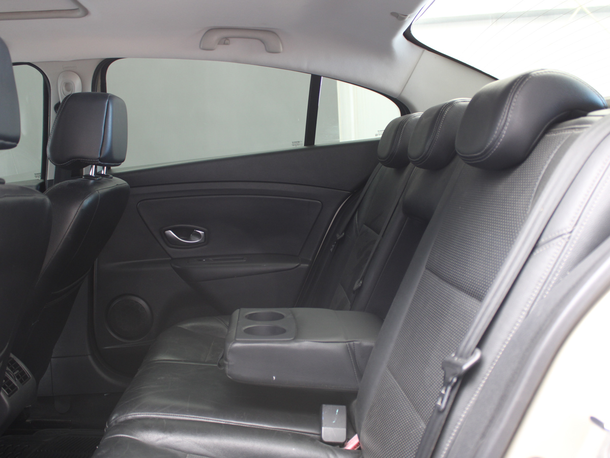 RENAULT FLUENCE 2011