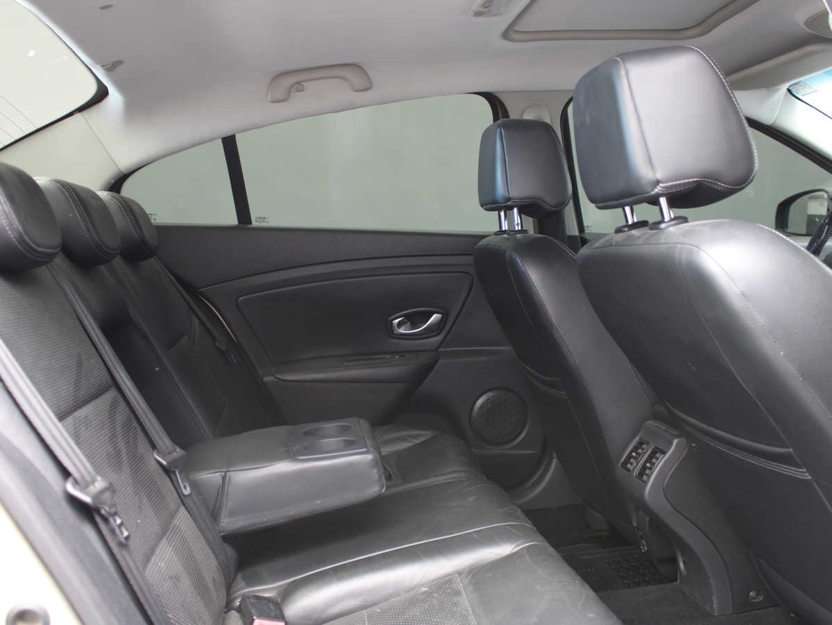 RENAULT FLUENCE 2011