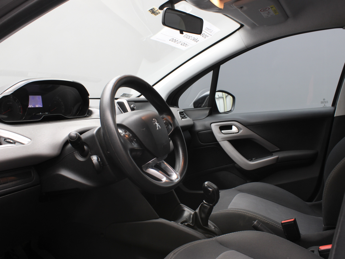 PEUGEOT 208 ALLURE 2017