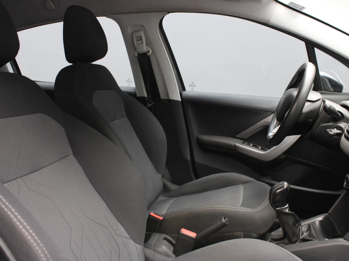 PEUGEOT 208 ALLURE 2017