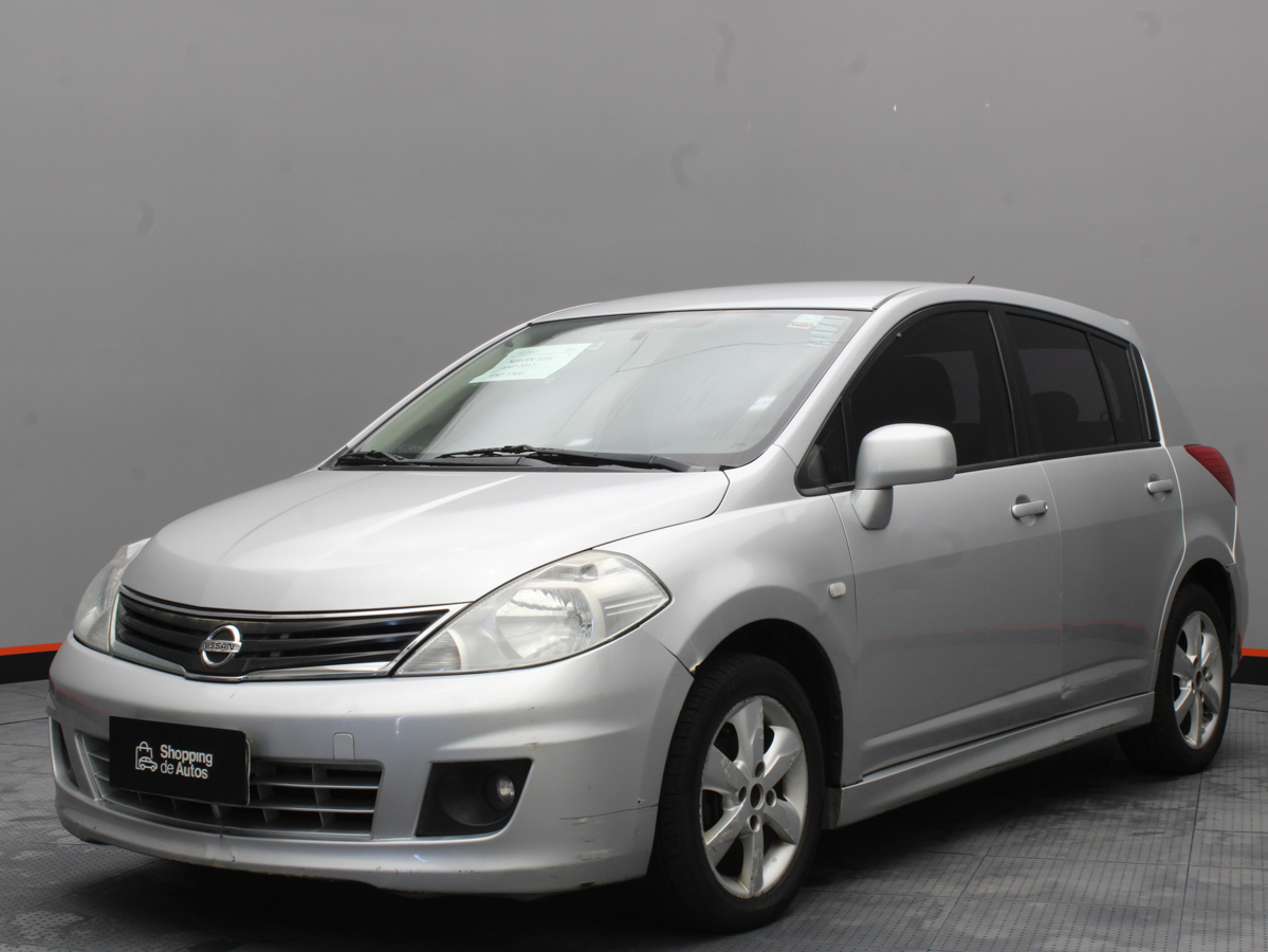 NISSAN TIIDA 2011