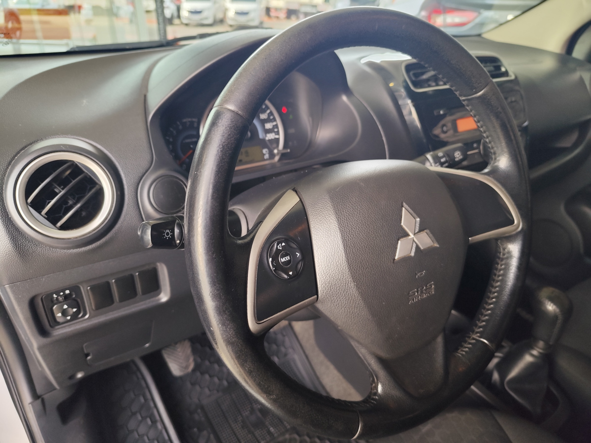 MITSUBISHI MIRAGE 2015