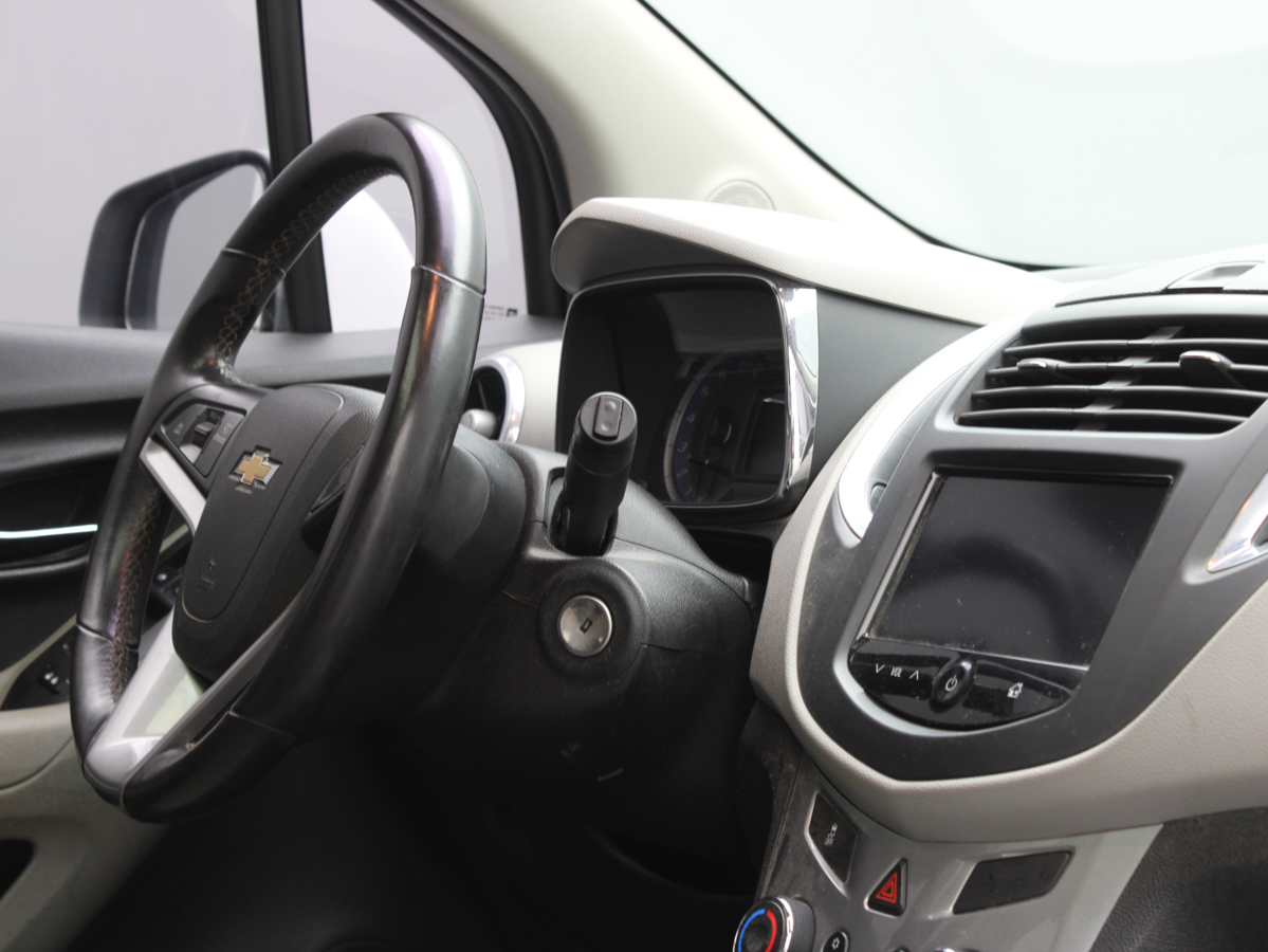 CHEVROLET TRACKER LTZ AT 2014