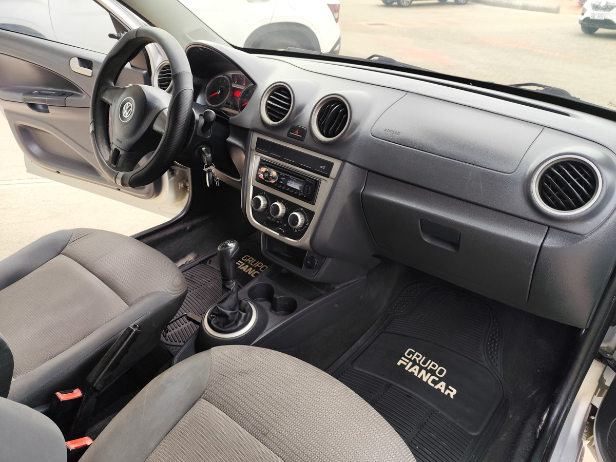 VOLKSWAGEN GOL 2013