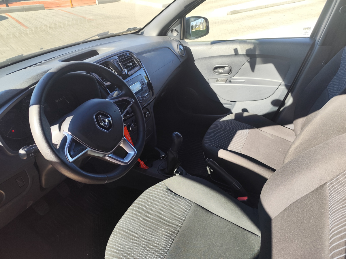 RENAULT LOGAN LIFE 2020