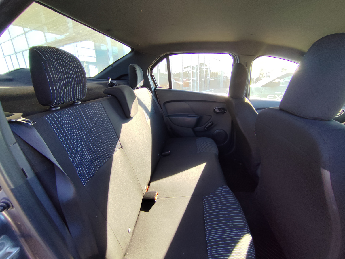 RENAULT LOGAN LIFE 2020