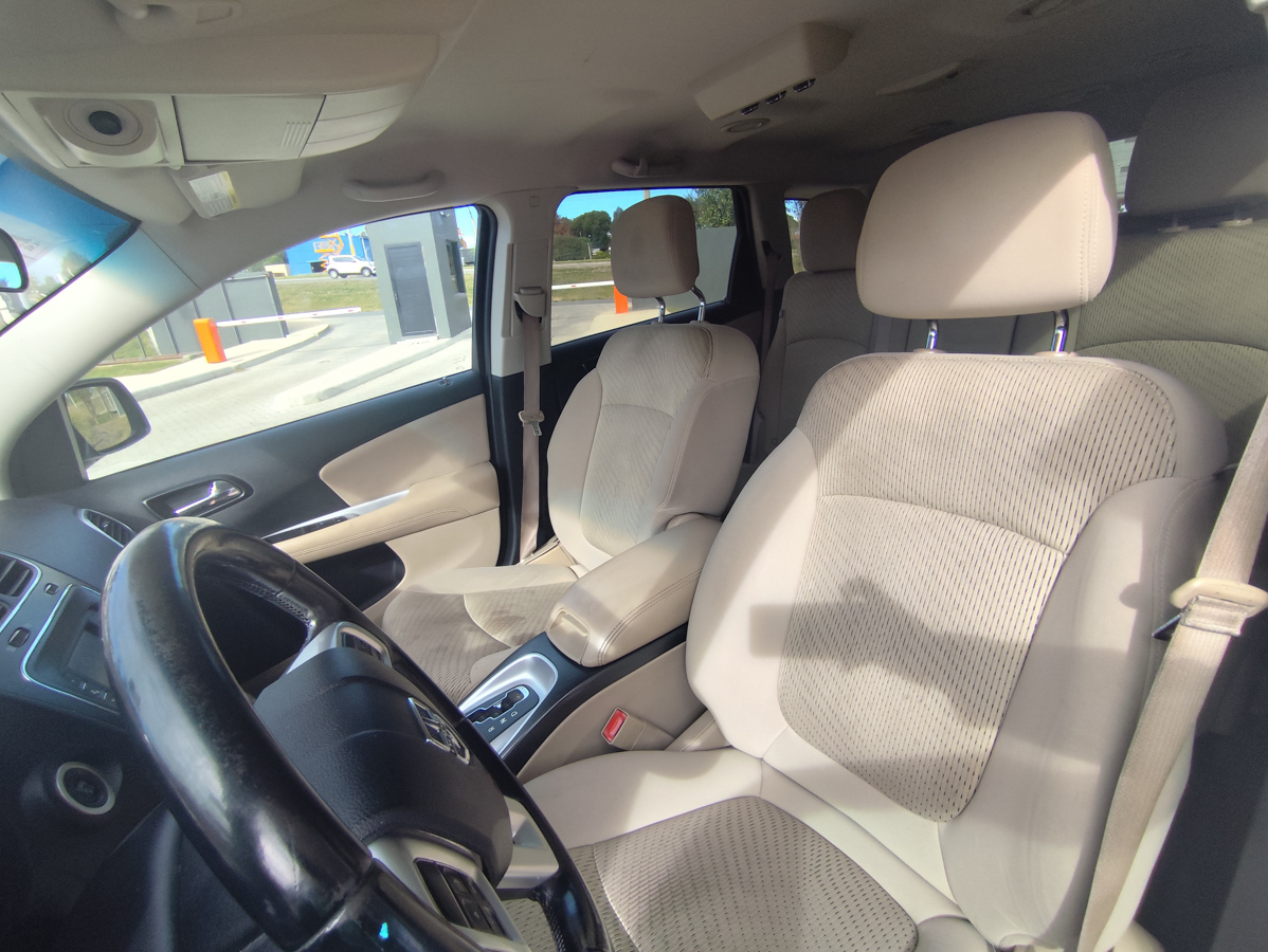 DODGE JOURNEY SE 2012