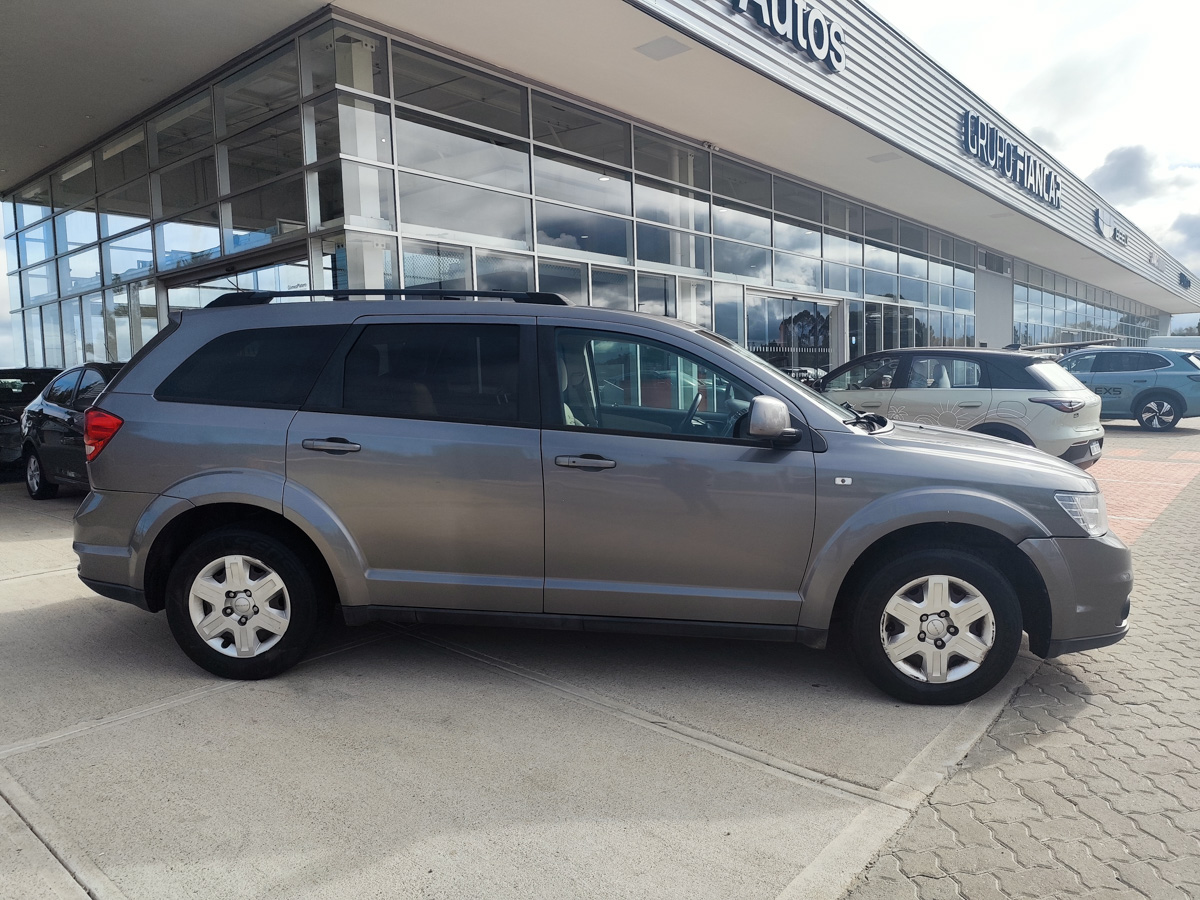 DODGE JOURNEY SE 2012