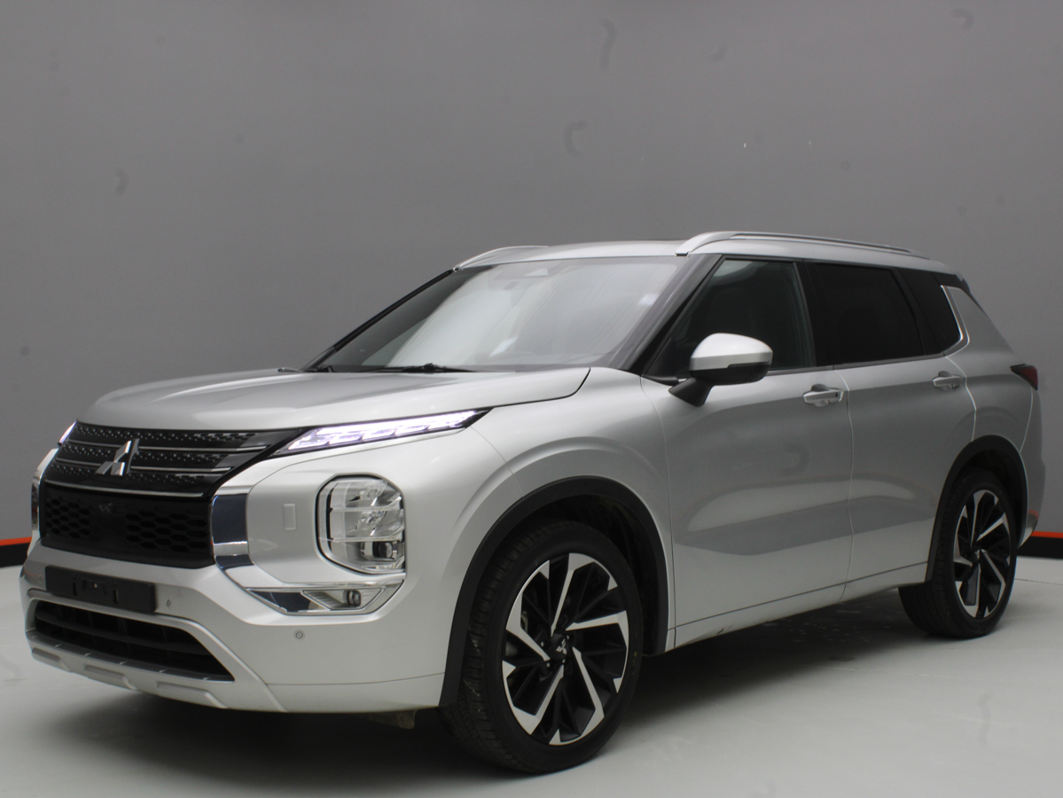 MITSUBISHI OUTLANDER GLS AWD 2024
