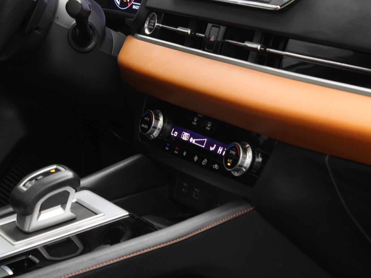 MITSUBISHI OUTLANDER GLS AWD 2024