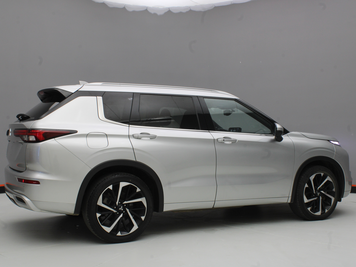MITSUBISHI OUTLANDER GLS AWD 2024
