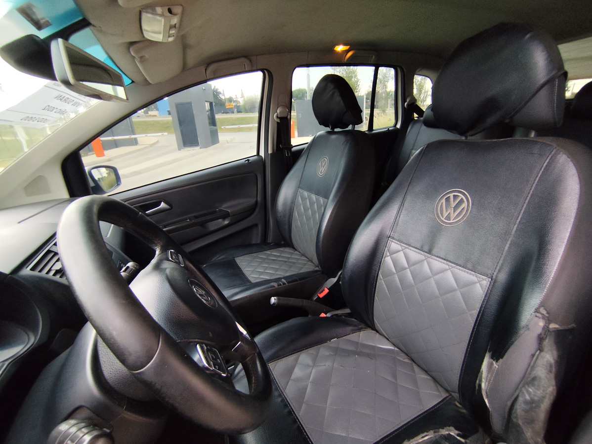 VOLKSWAGEN SURAN 2012