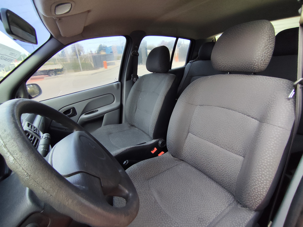RENAULT CLIO 2010