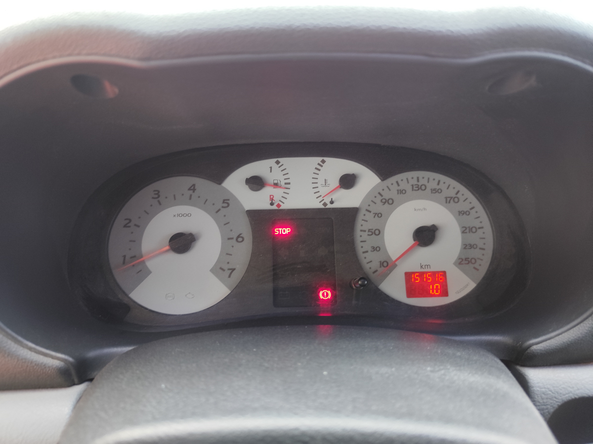 RENAULT CLIO 2010