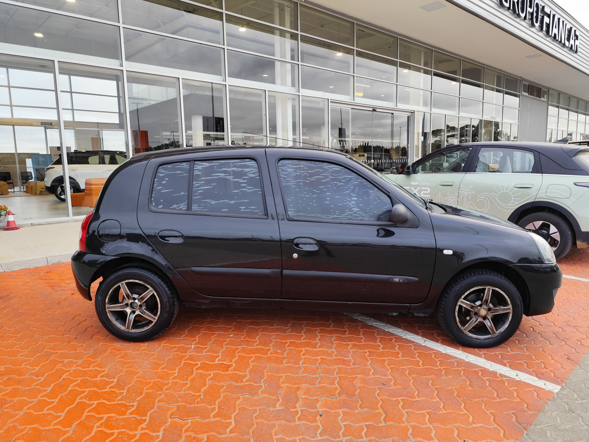 RENAULT CLIO 2010