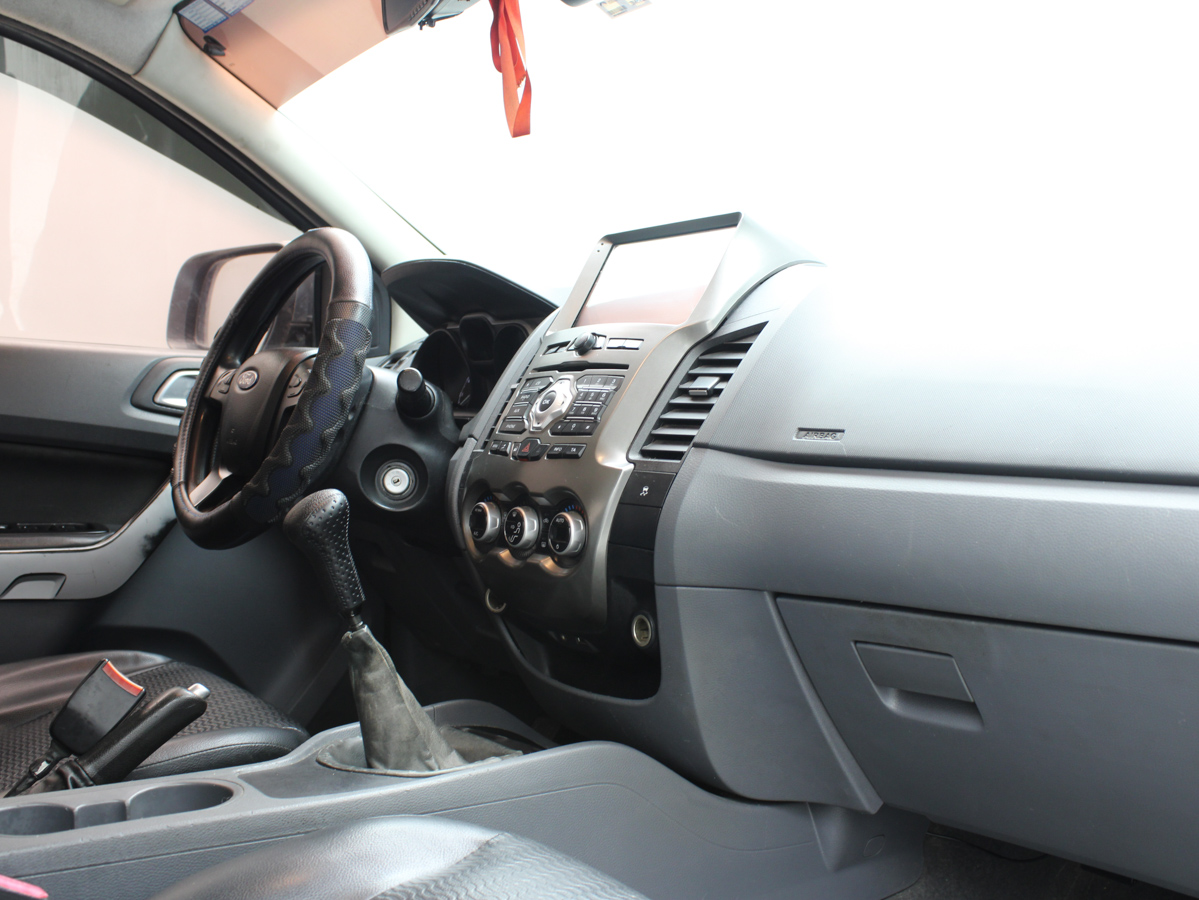 FORD RANGER XLT 2014